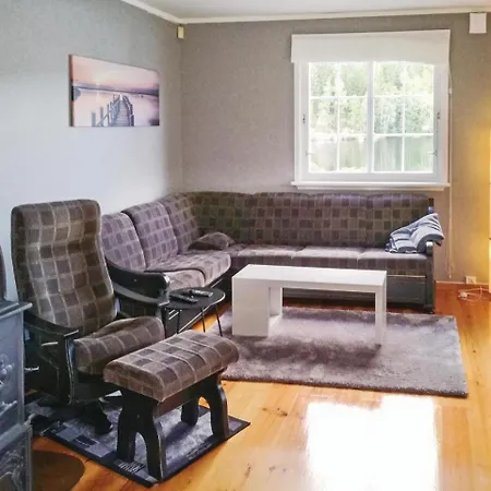 Three-bedroom Holiday In Feriehus