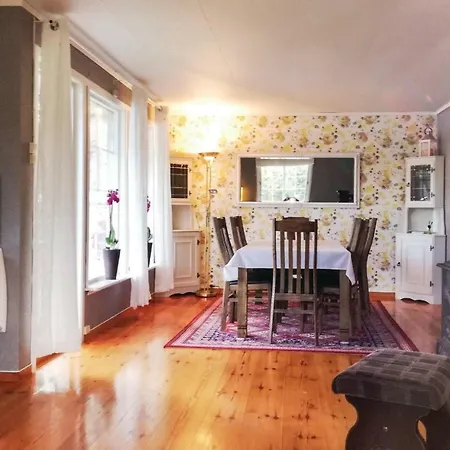 Feriehus Three-bedroom Holiday In *